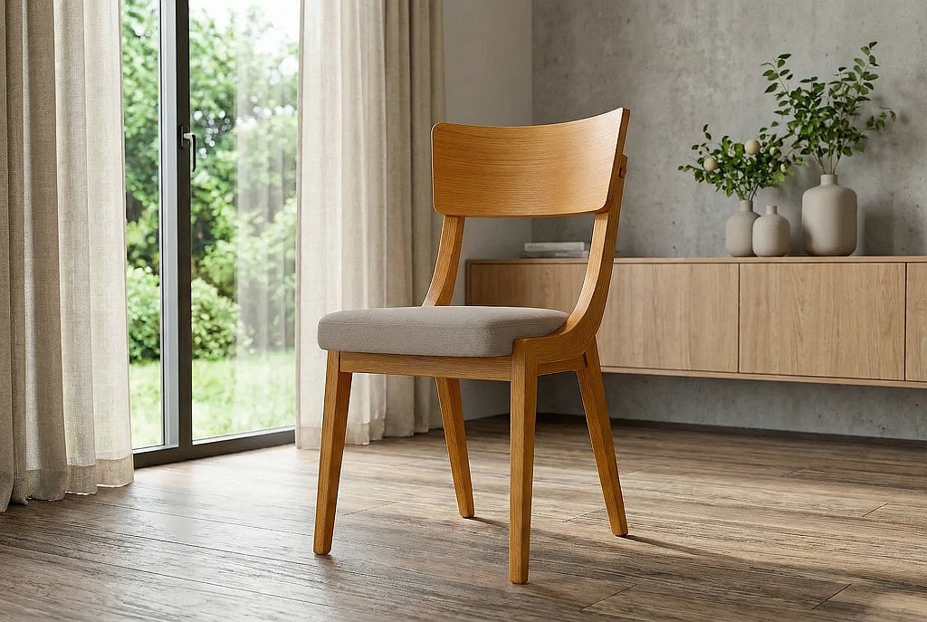 Italian oak chairs made from durable slow-growing FSC-certified wood
