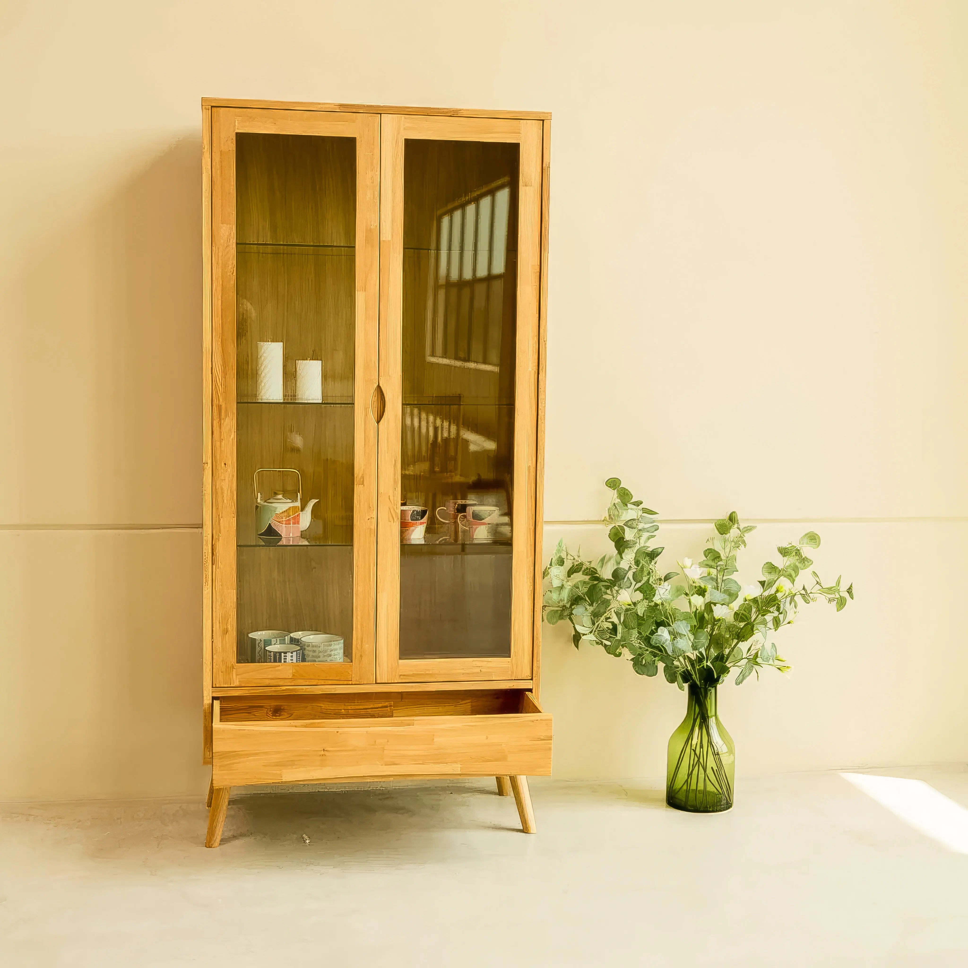 Veneto Italia Cabinets Erie Glass Cabinet