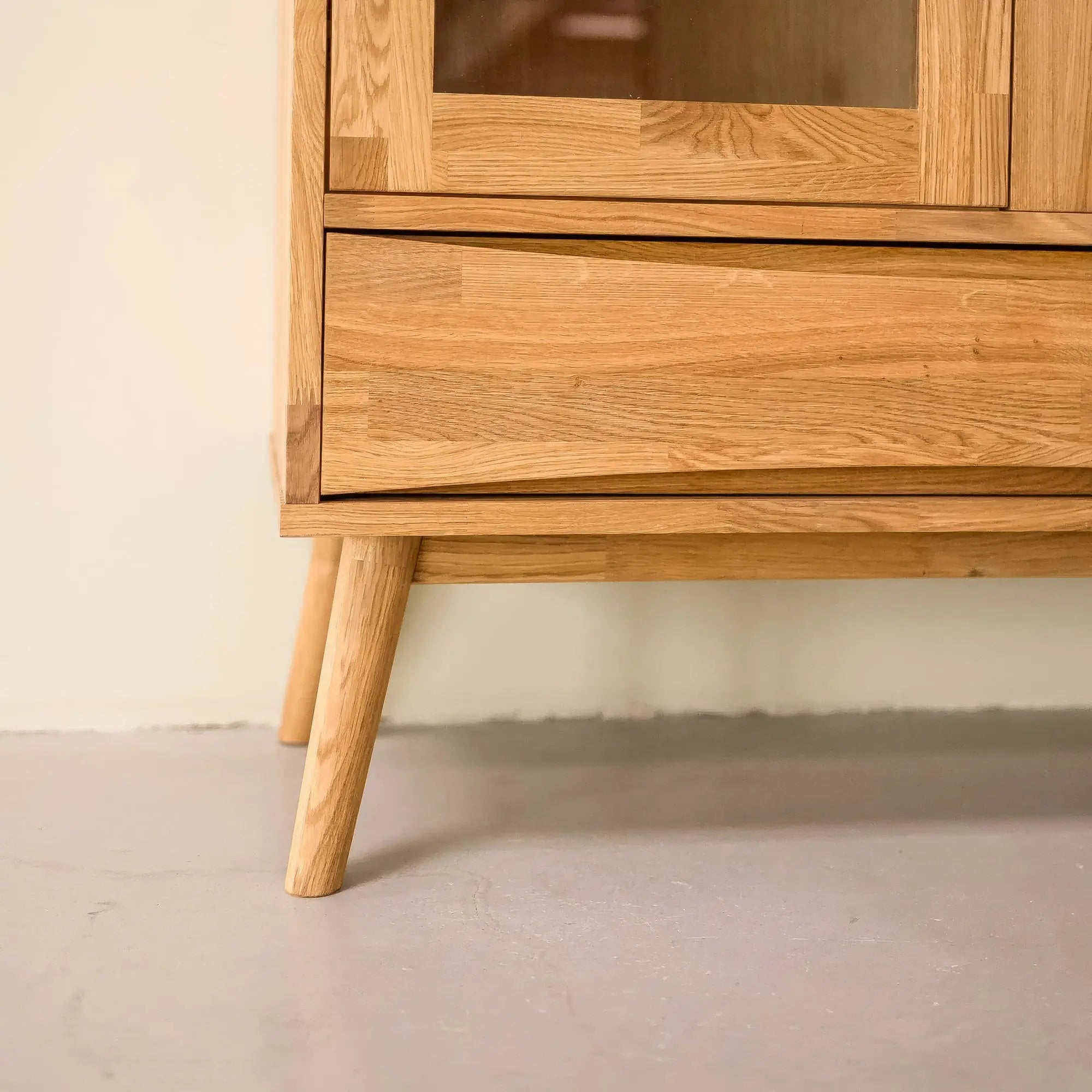 Veneto Italia Cabinets Erie Glass Cabinet