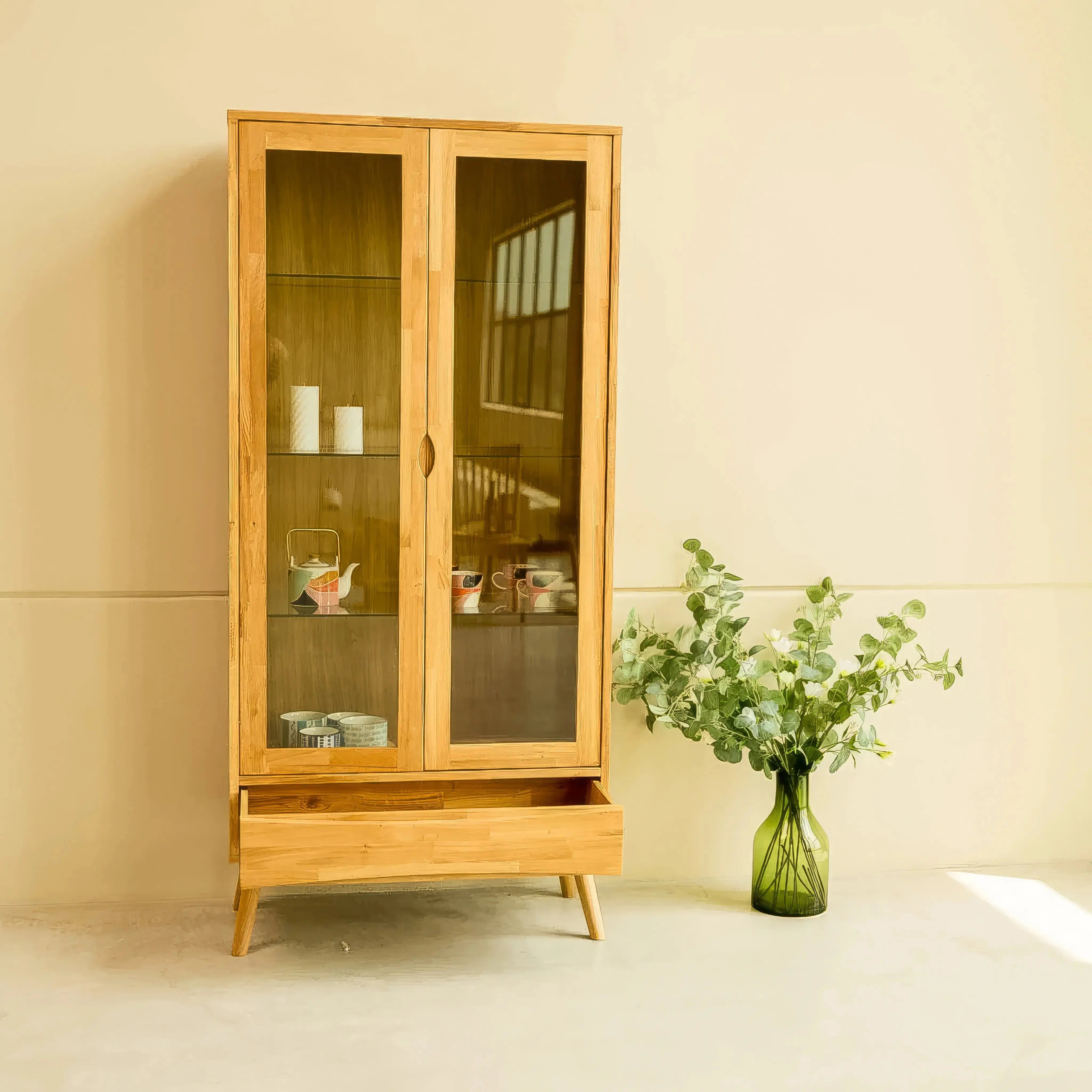 Veneto Italia Cabinets Erie Glass Cabinet