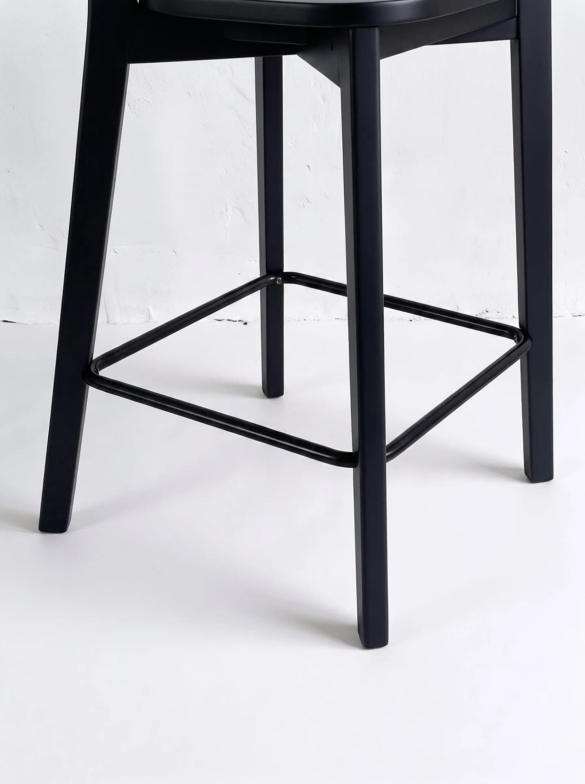 Veneto Italia Chairs Jülo Bar Chair