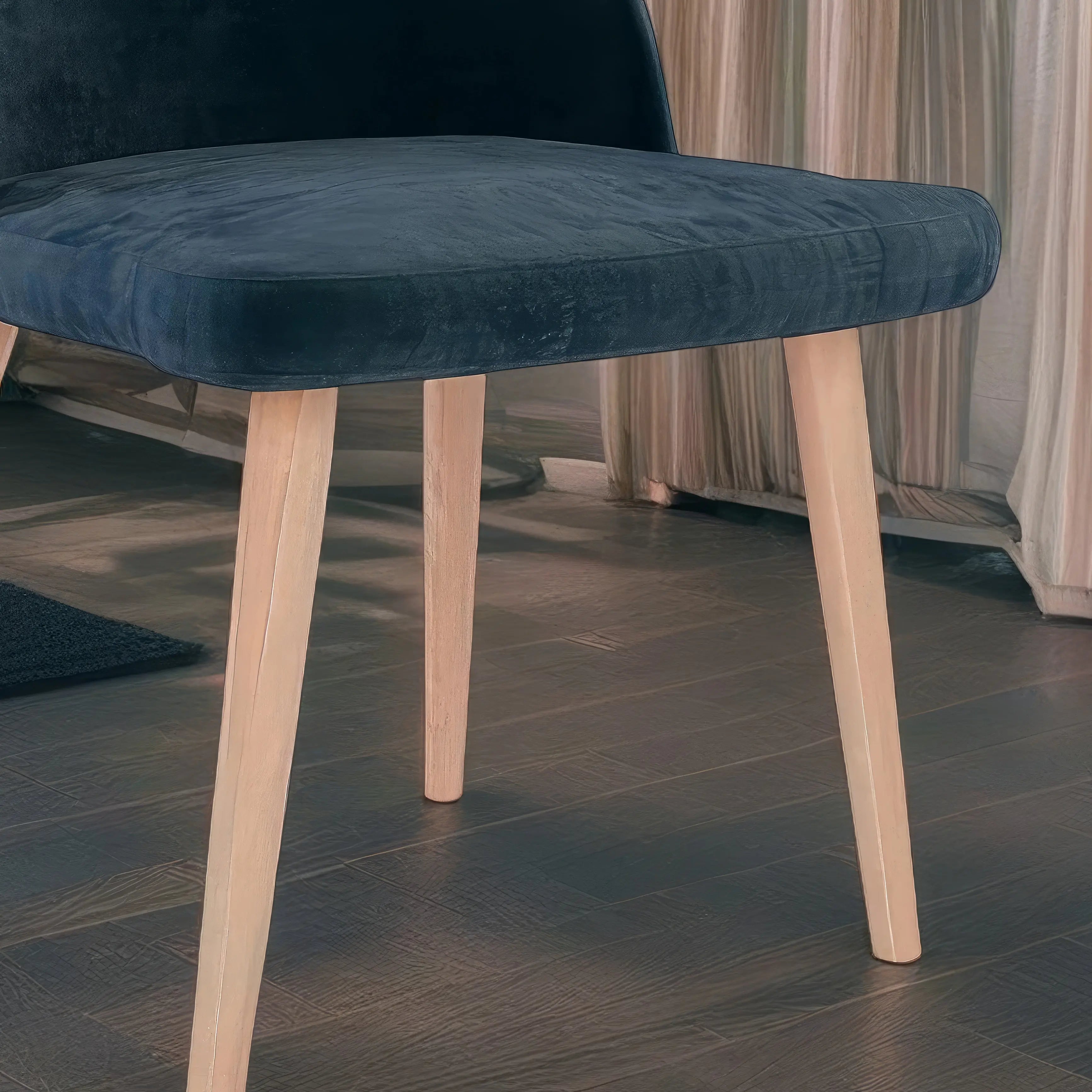 Veneto Italia Chairs Robin Chair