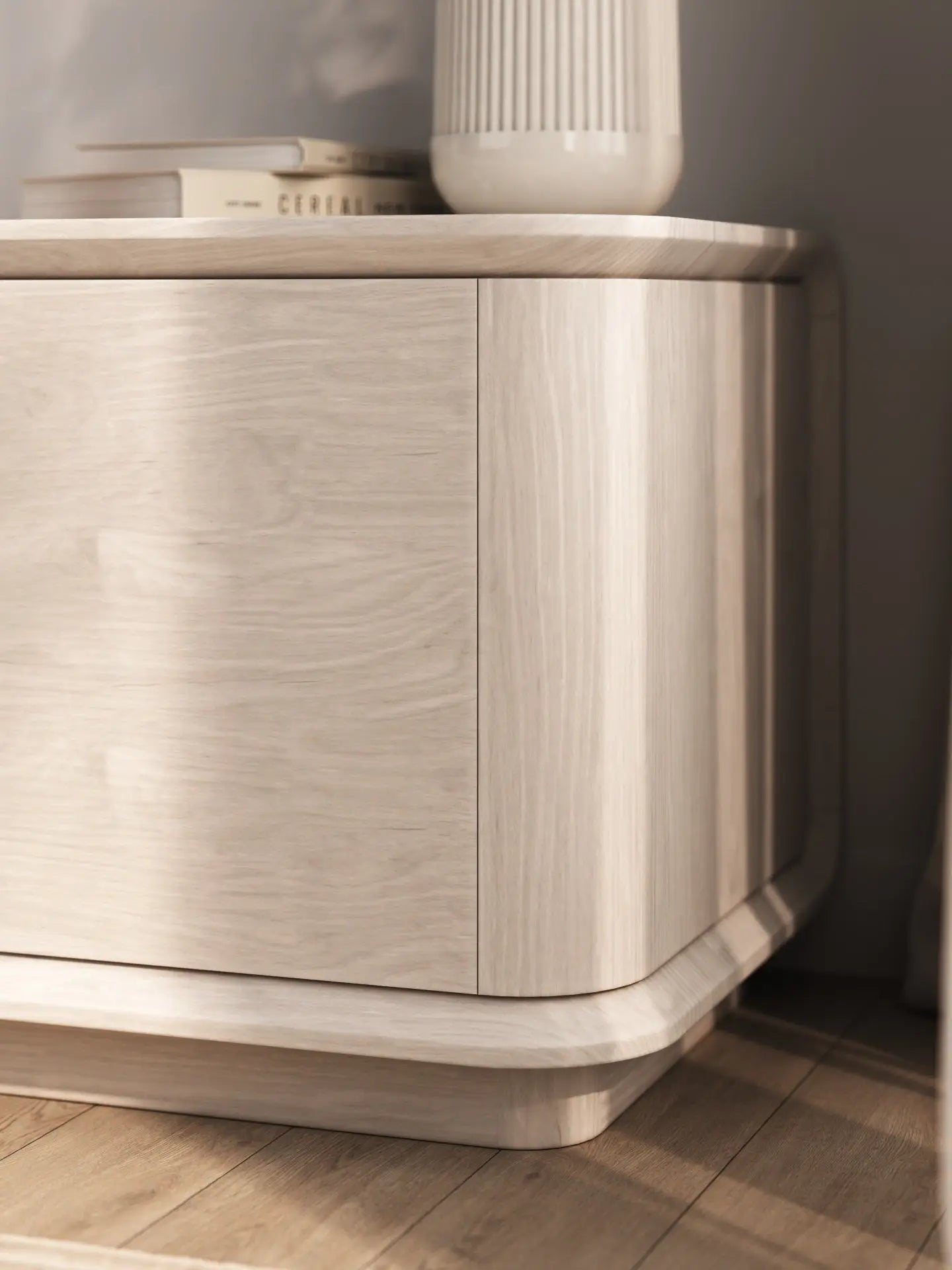 Veneto Italia Sideboards Cwellyn Sideboard