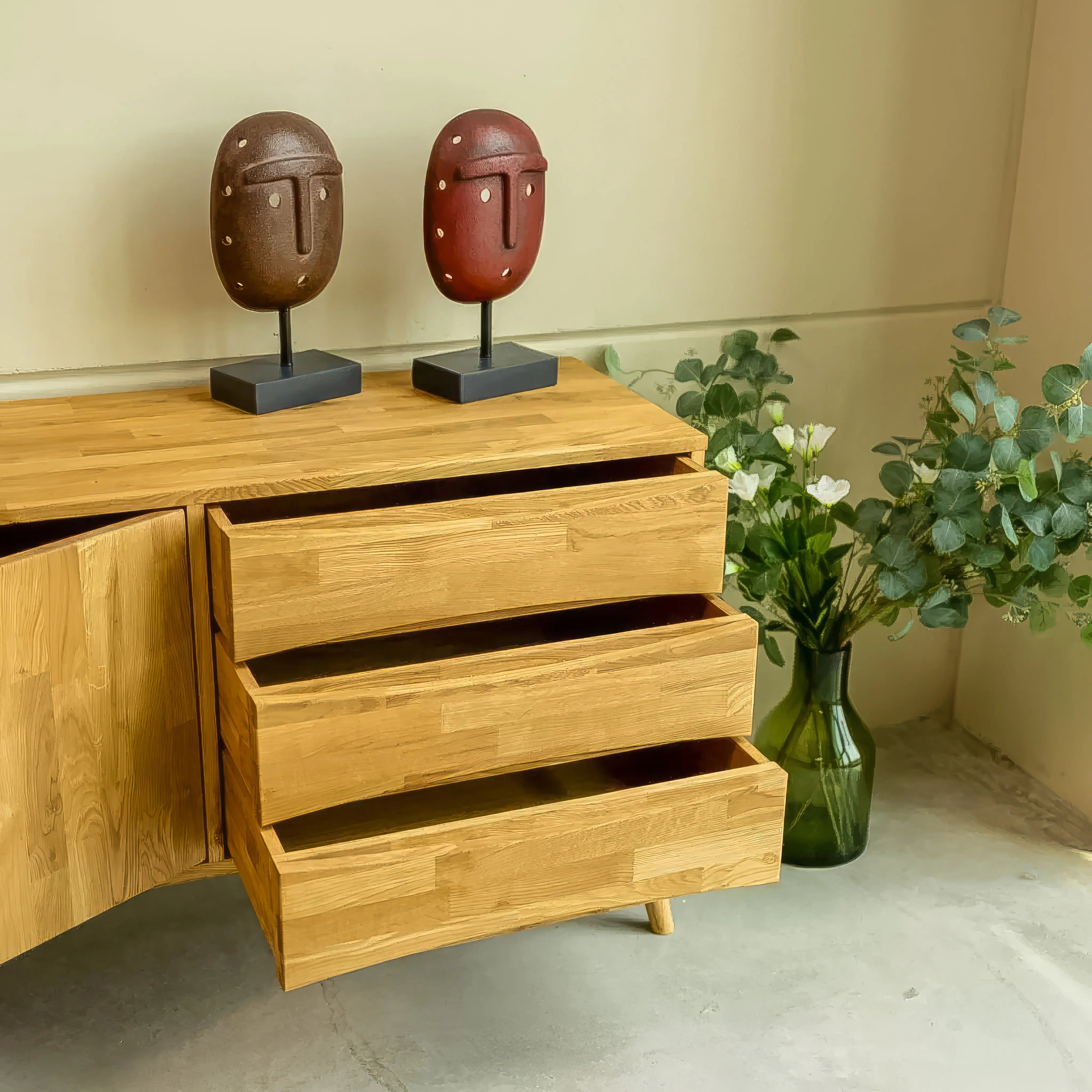 Veneto Italia Sideboards Erie Sideboard