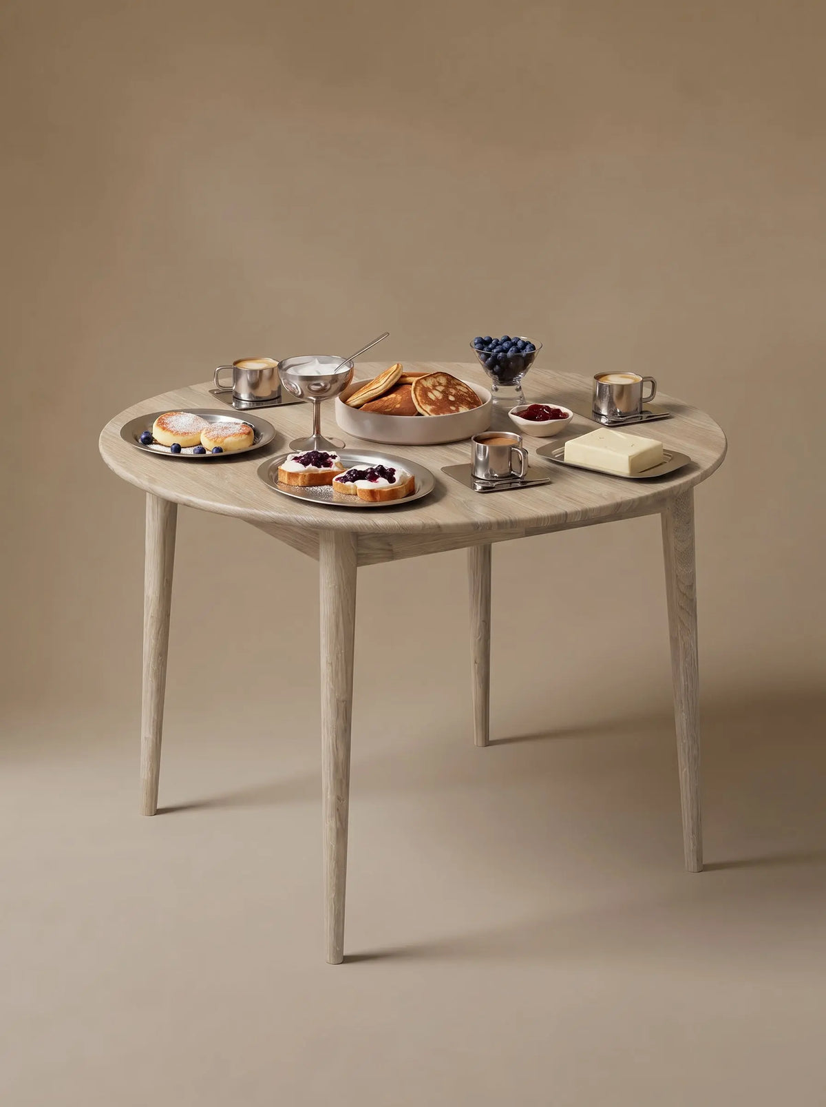 Veneto Italia Tables Erie round extendible dining table