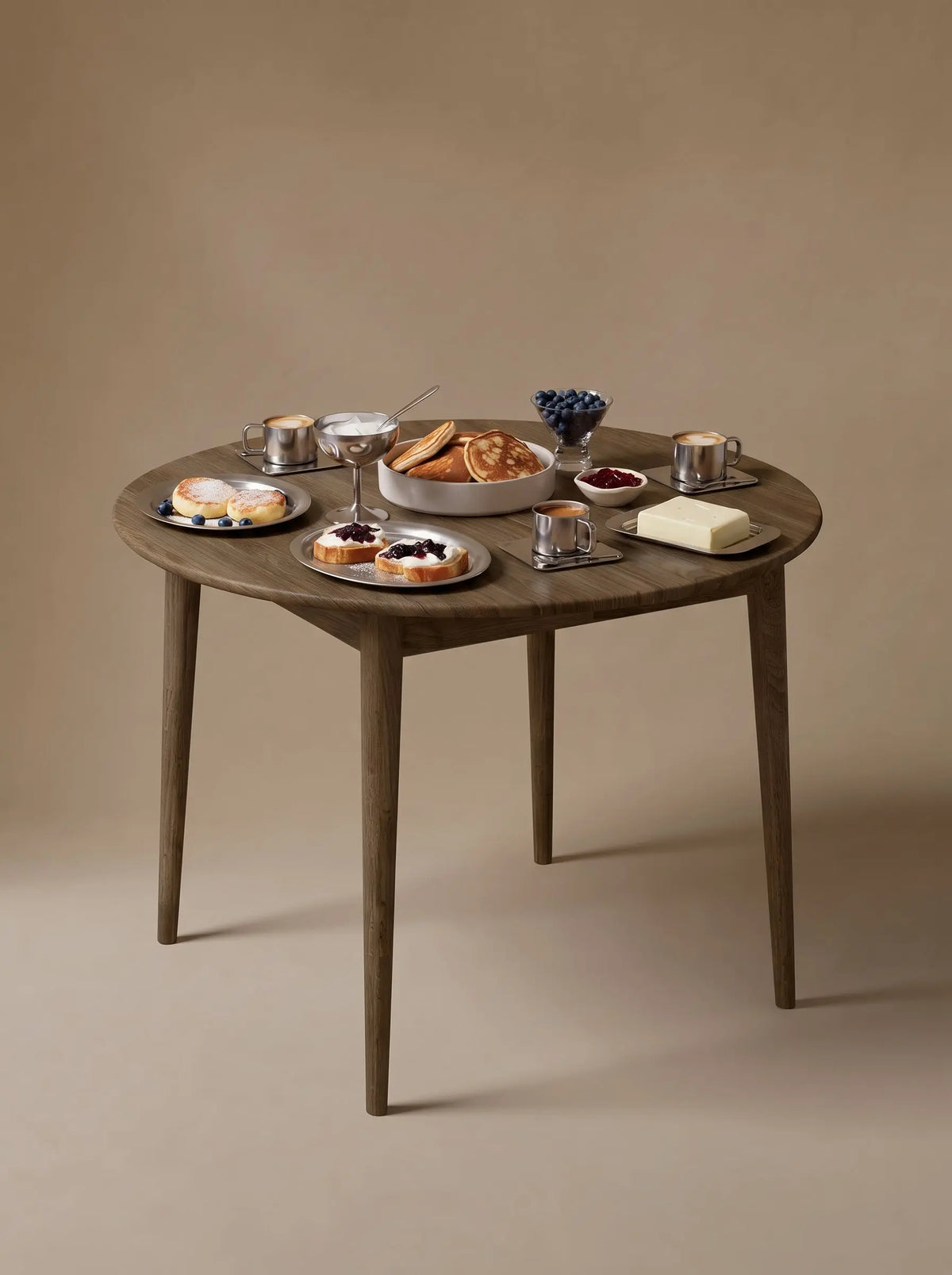 Veneto Italia Tables Erie round extendible dining table