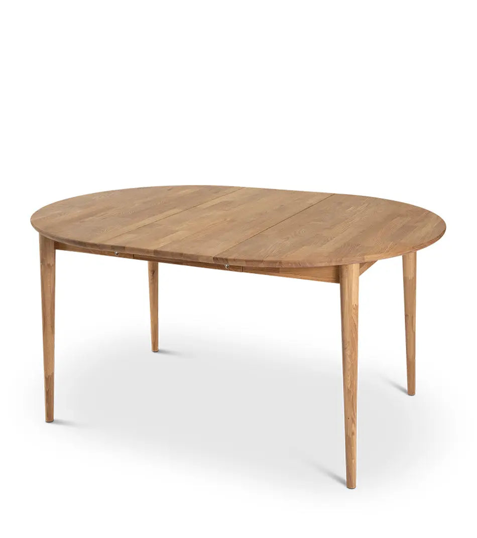 Veneto Italia Tables Erie round extendible dining table