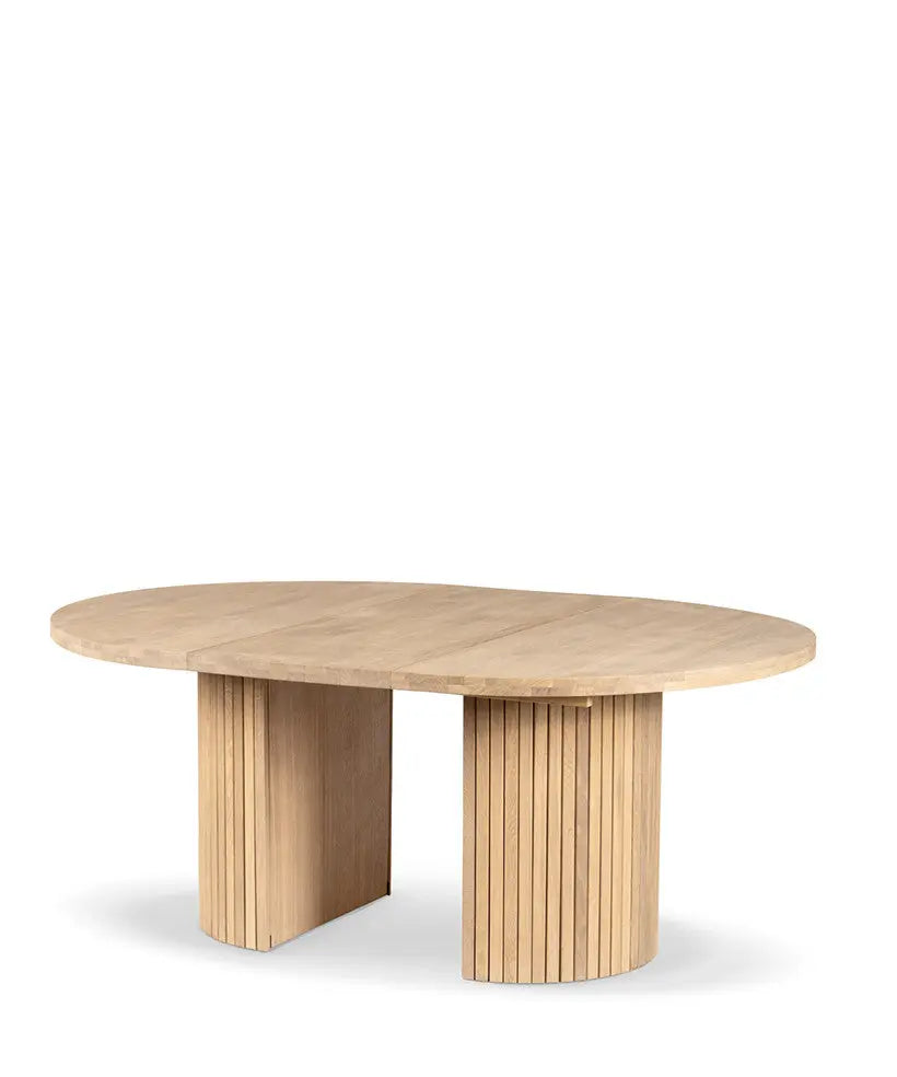 Veneto Italia Tables Tromsø round Extendible Dining Table