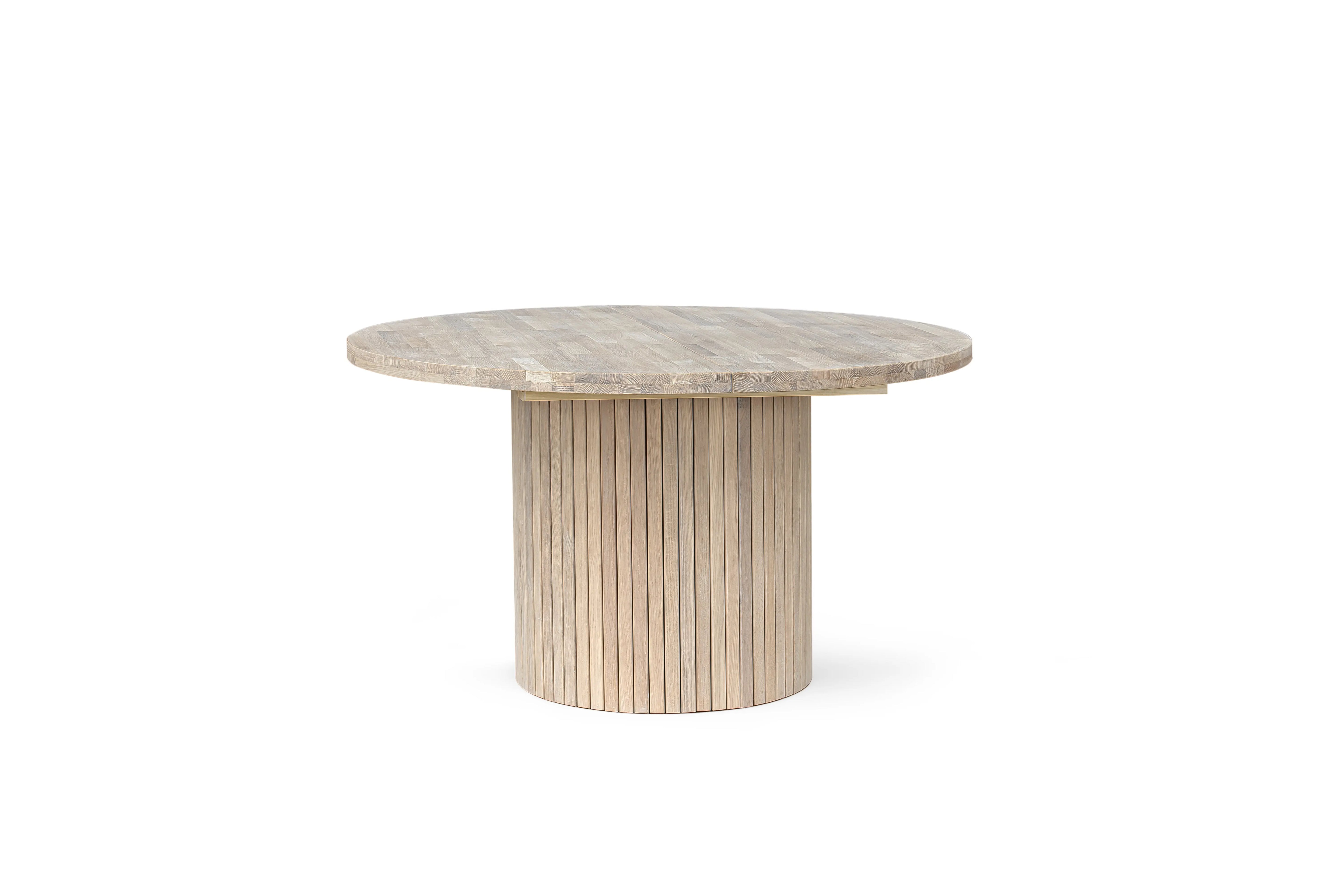 Veneto Italia Tables Tromsø round Extendible Dining Table
